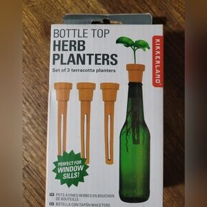 Kikkerland Terracotta Bottle Planters